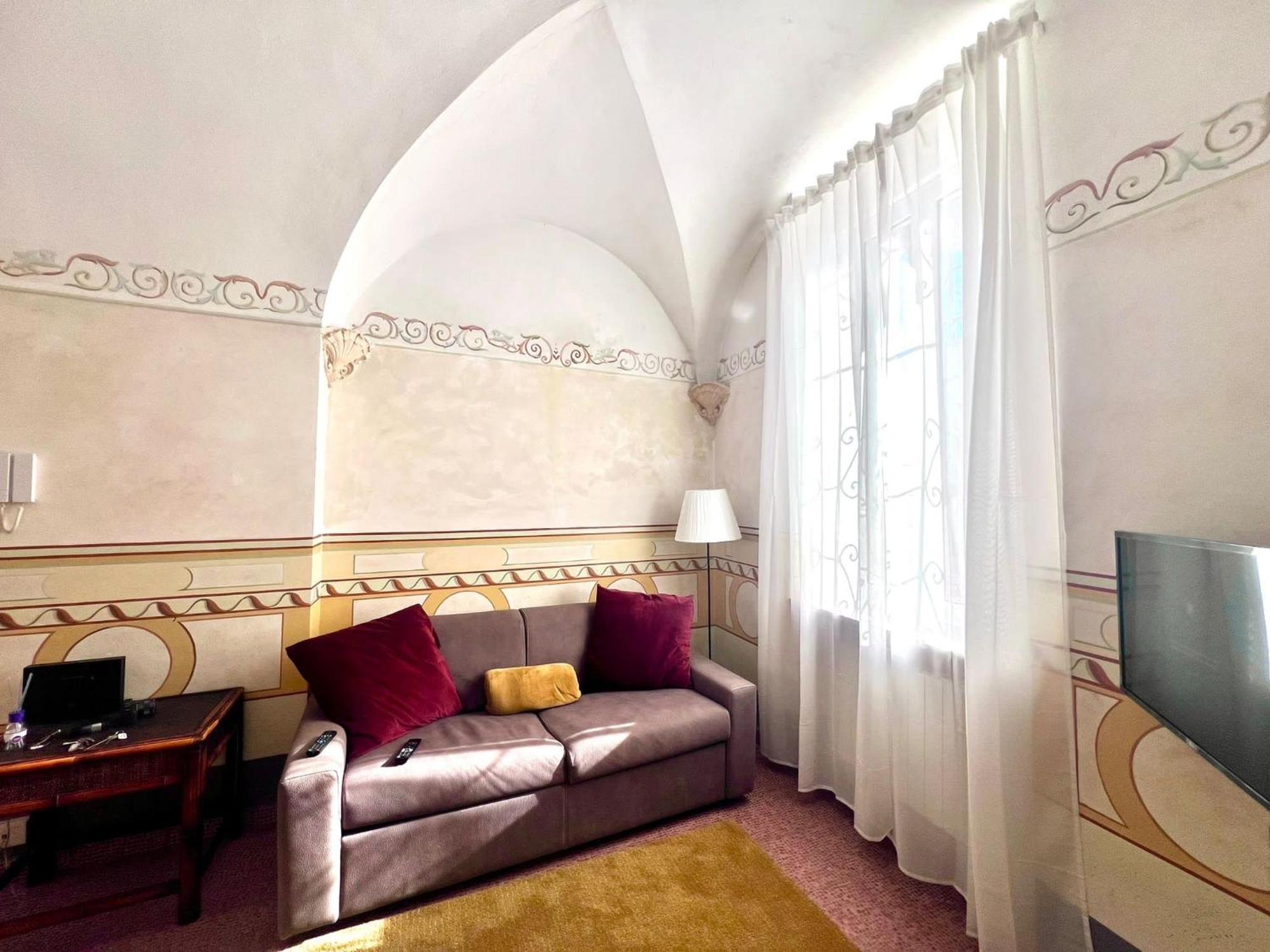 Toffee Palmari 23 - Seven Suites Санремо Экстерьер фото